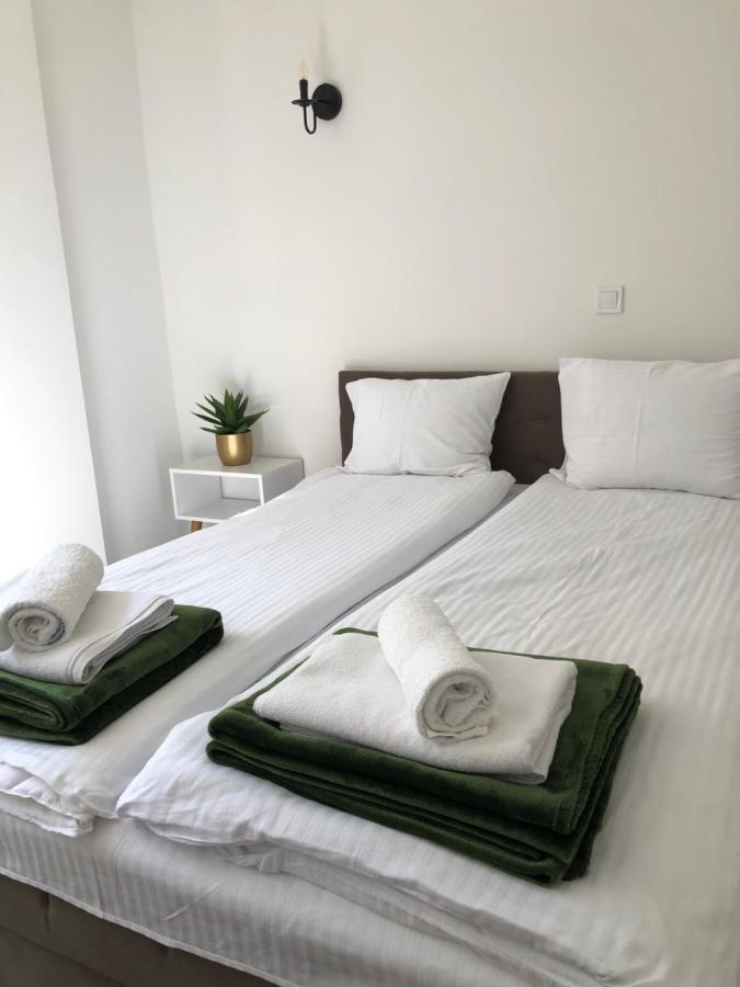 Apartments Zafira Охрид Екстериор снимка